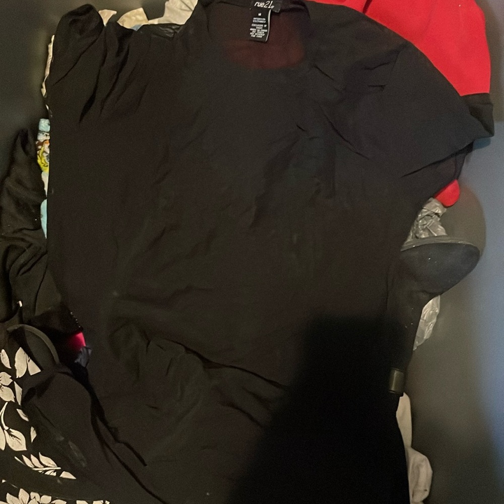 Mesh black top